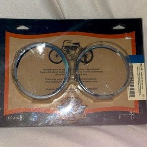 NIP! Harley-Davidson OEM Passing Lamp Trim Ring Pair 69622-99B, New